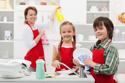 éducation anti-sexiste, partage des tâches ménagères