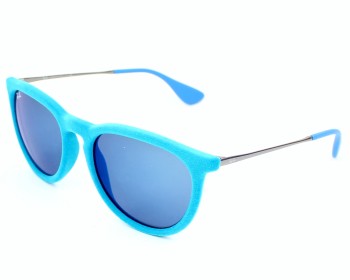 Les 4 styles de lunettes de soleil parfaites pour le ski - Femmes Débordées