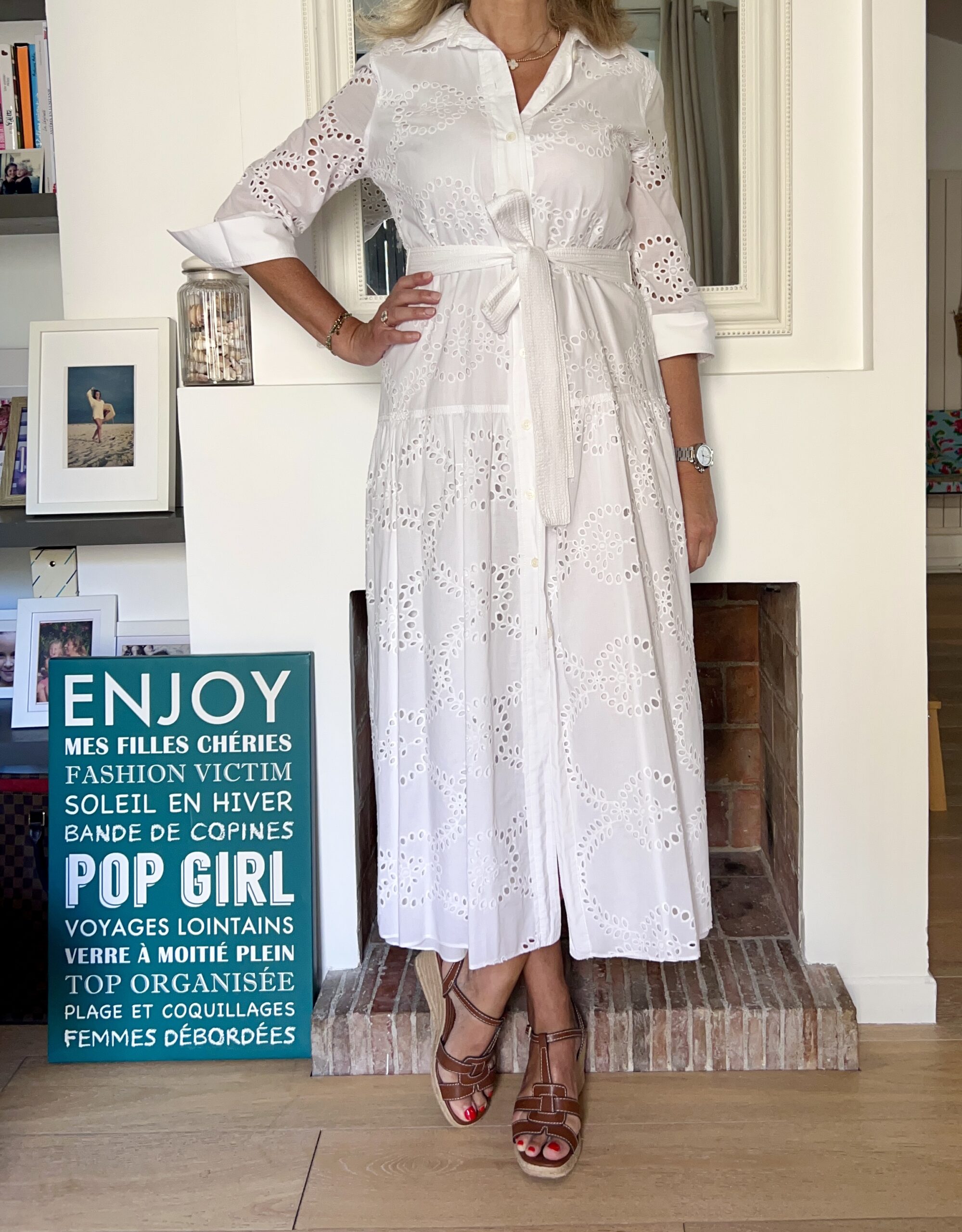 robe blanche - look Femmes Débordées