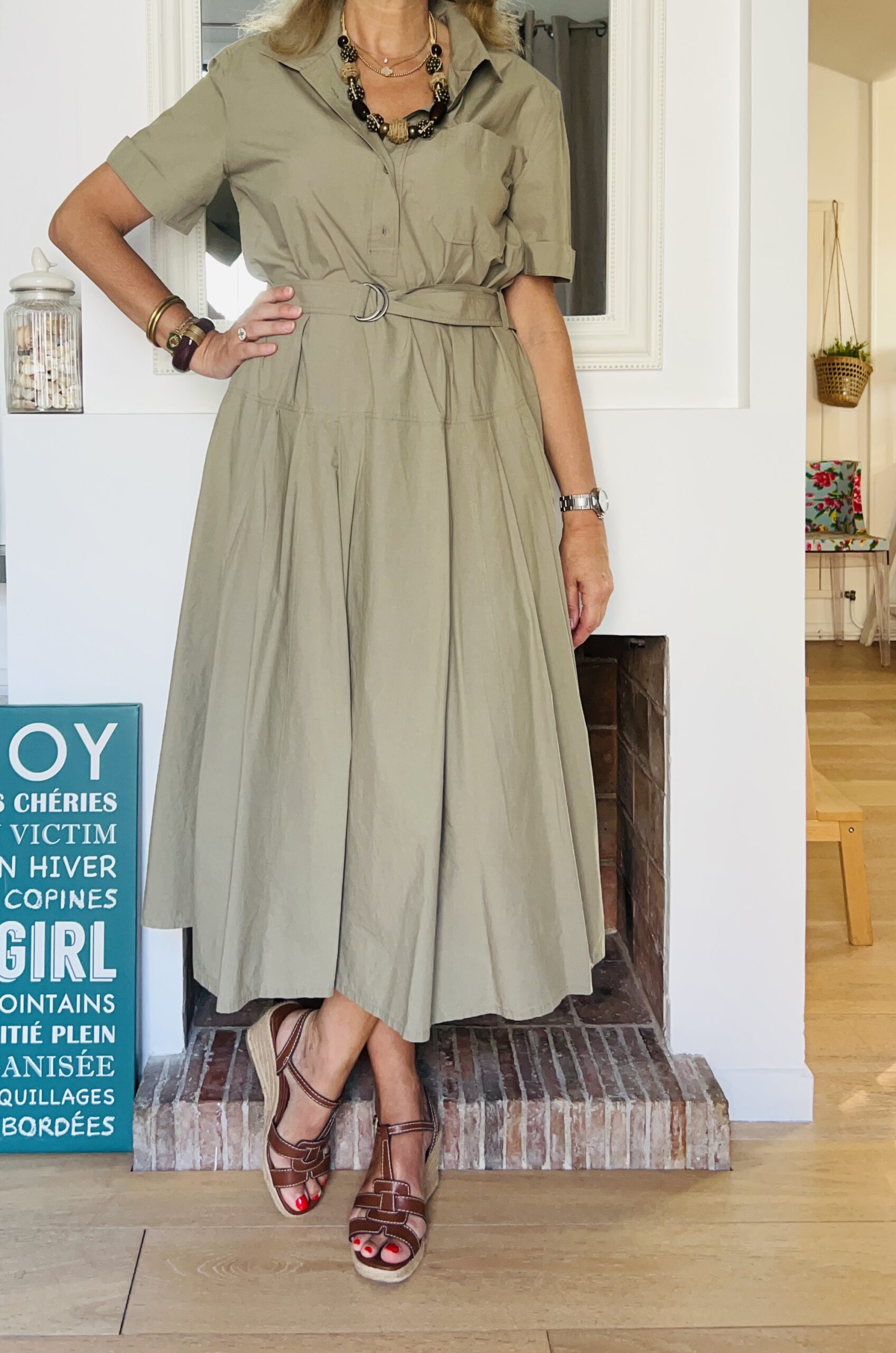 Robe kaki - look Femmes Débordées