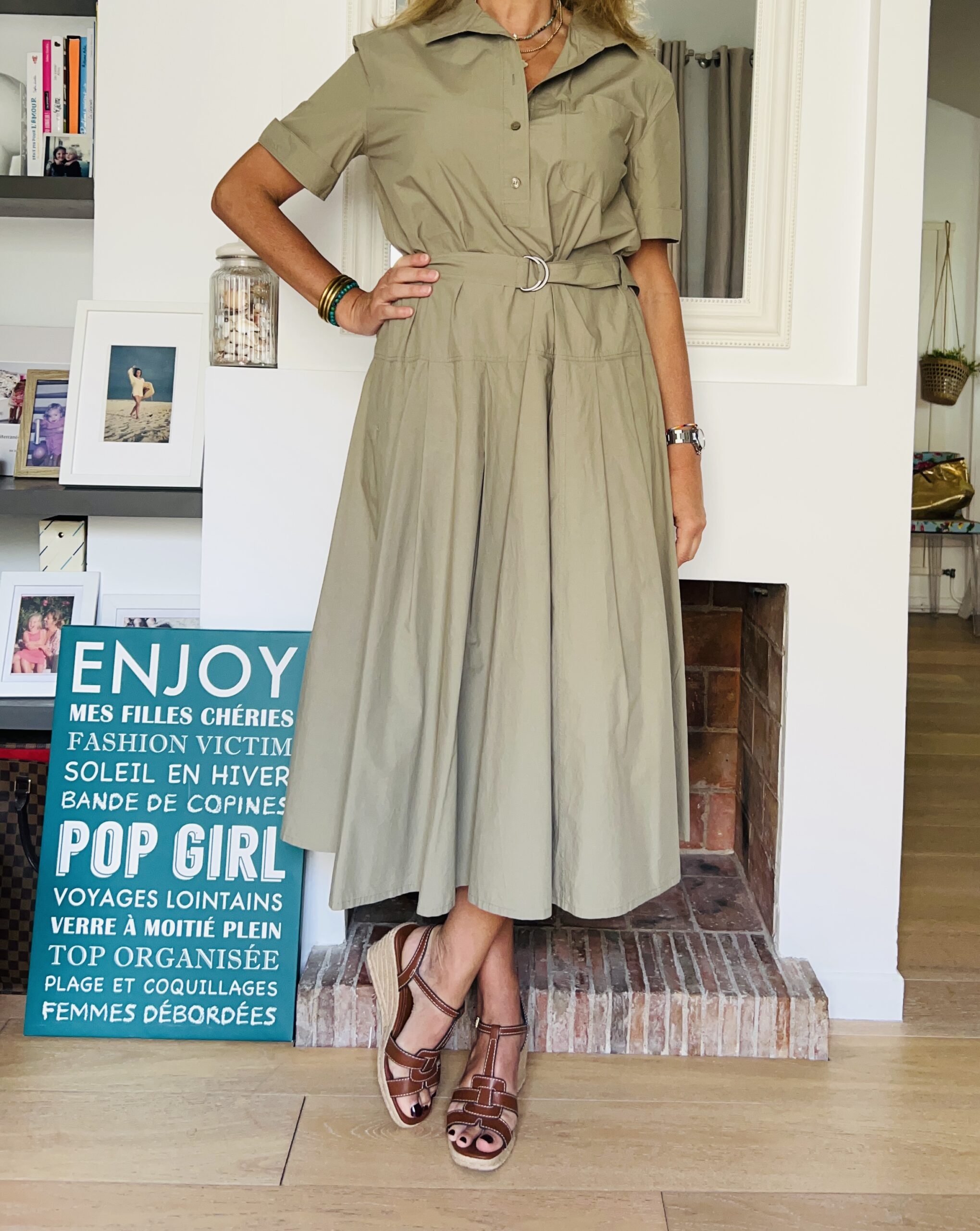 Robe kaki - look Femmes Débordées