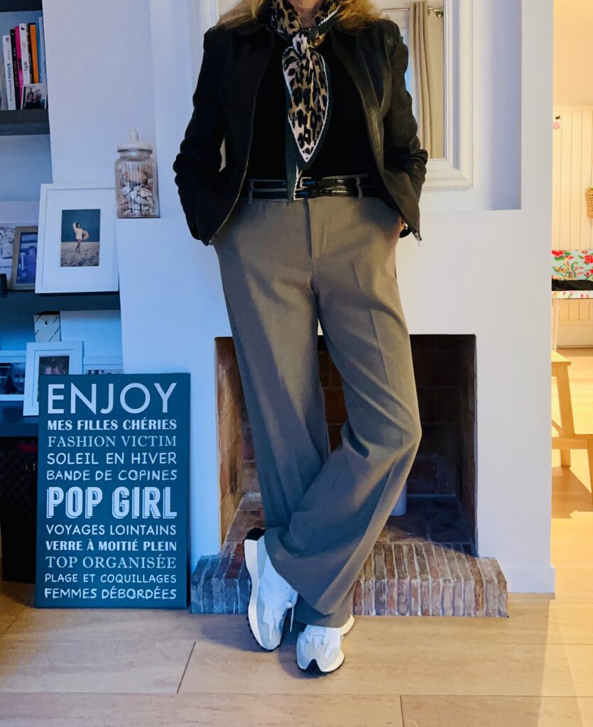 Cool - look Femmes Débordées