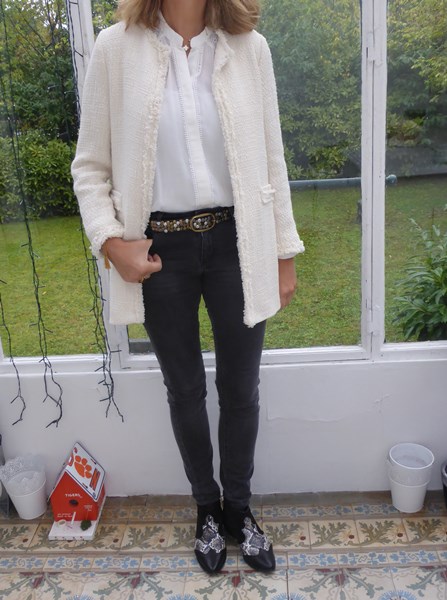 veste crème faon Chanel et low boots