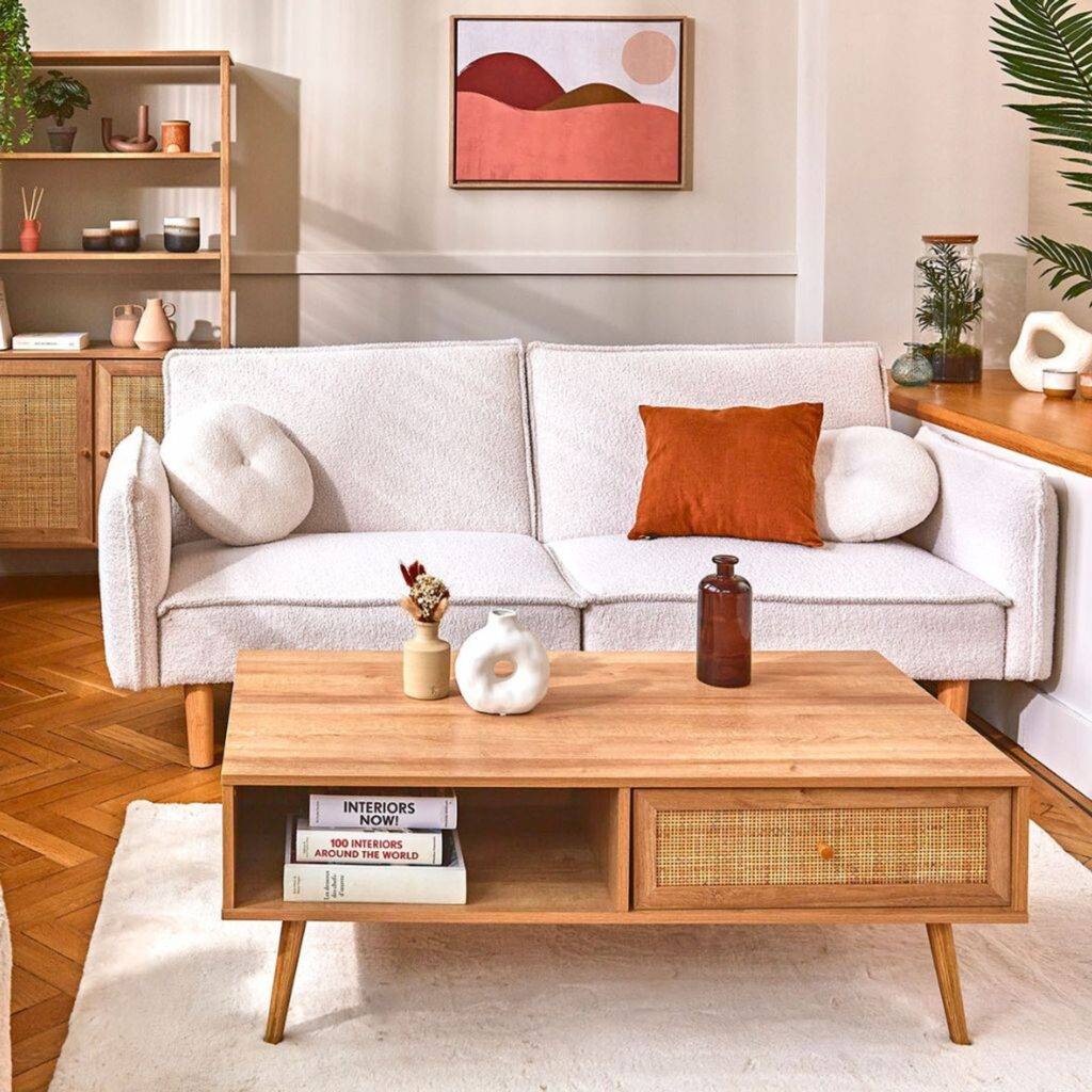 canapé avec table basse