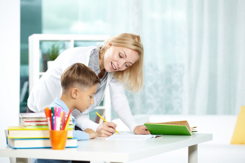Comment rendre les cours particuliers pour mon enfant efficaces ?